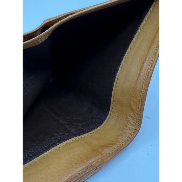 Authentic Gucci Vintage Leather Bifold Wallet with Web Stripe Detail - Picture 11 of 16